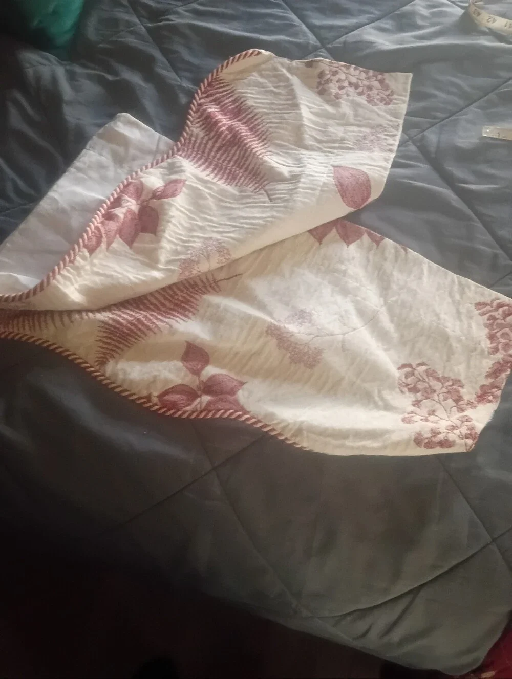Elegant Cream And Red Floral Valance